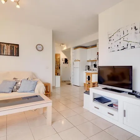 2 Bedroom In *