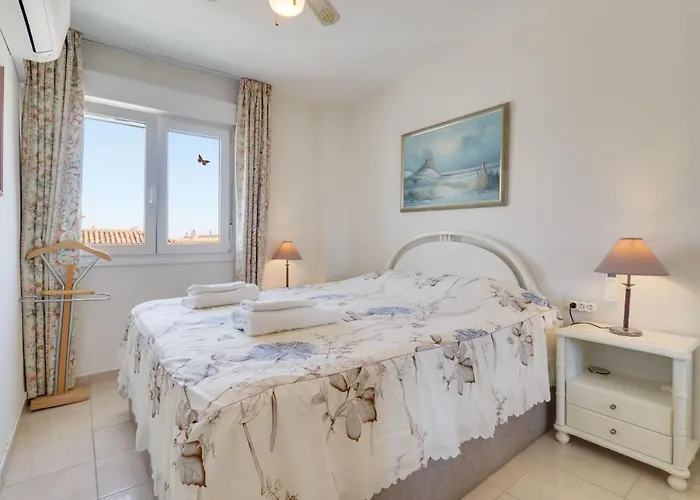 2 Bedroom In * ネルハ