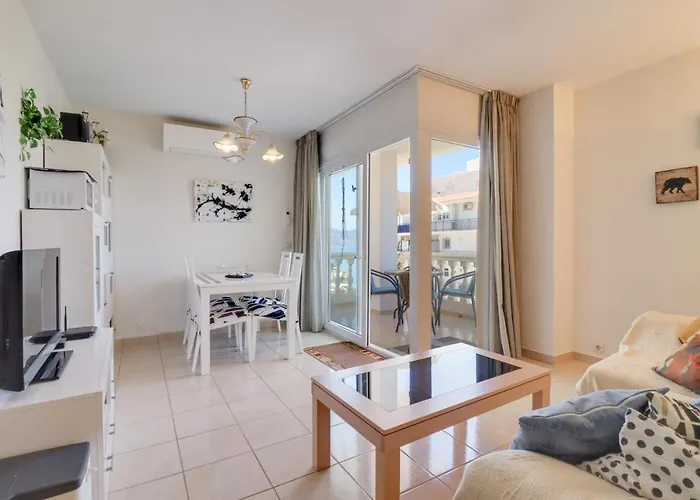 2 Bedroom In * ネルハ